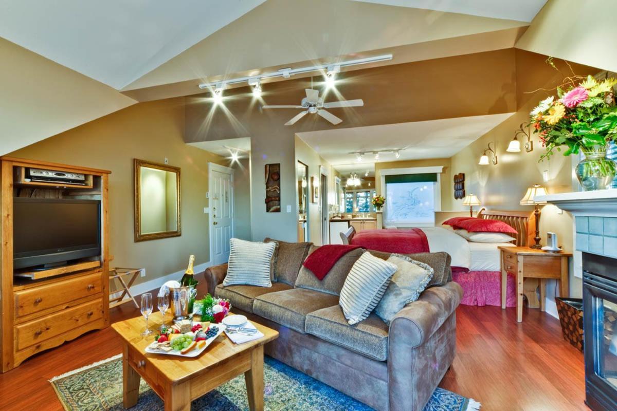 Bonniebrook Lodge Gibsons Dış mekan fotoğraf